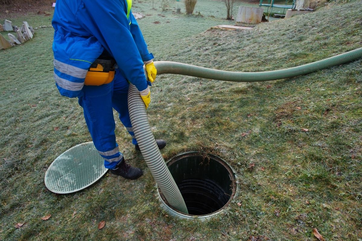 Smaltimento liquami: come farlo in maniera corretta - Autospurgo Roma Devia  Jet